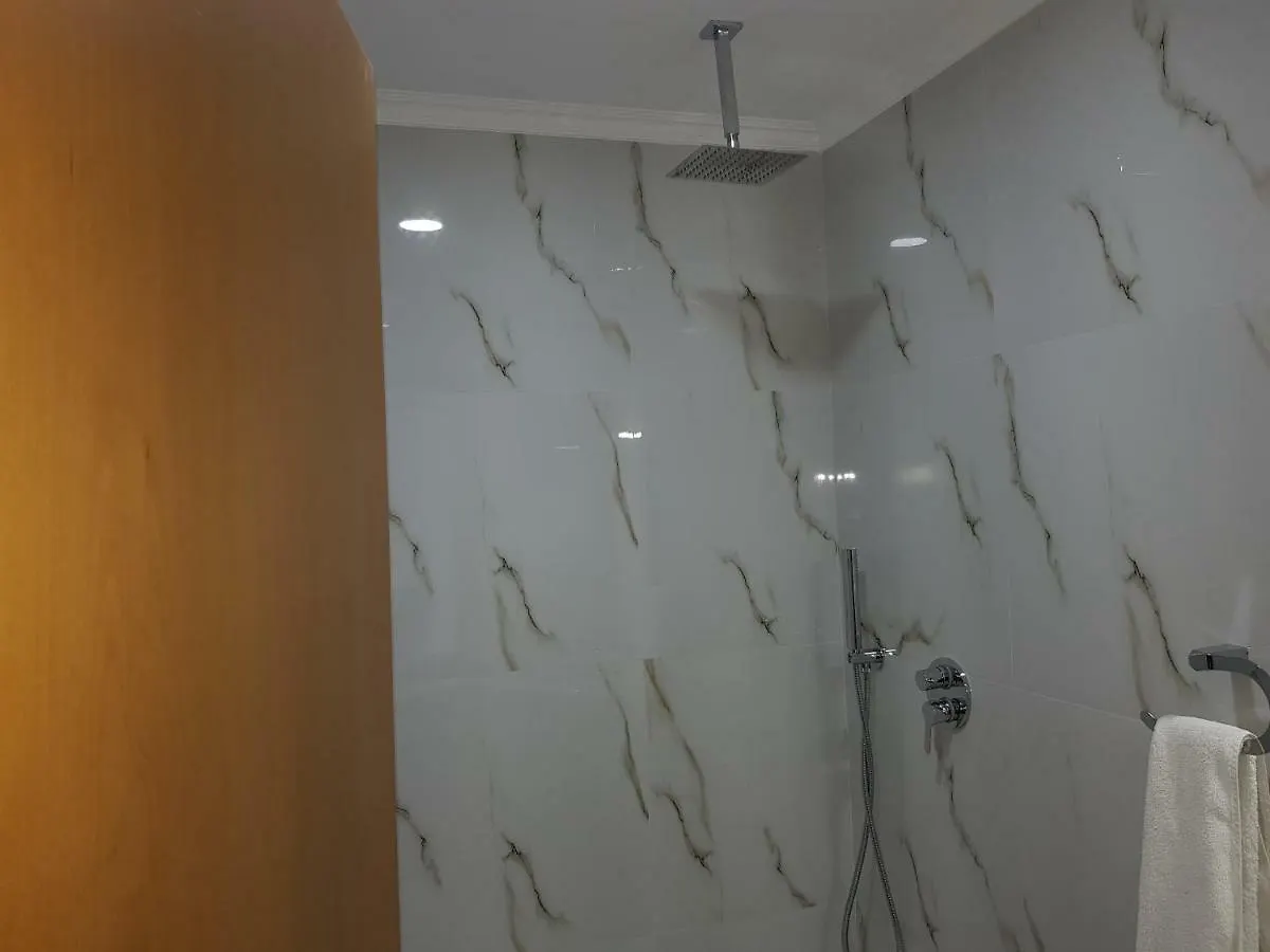 Hotel Verzaci Ринас 3*,