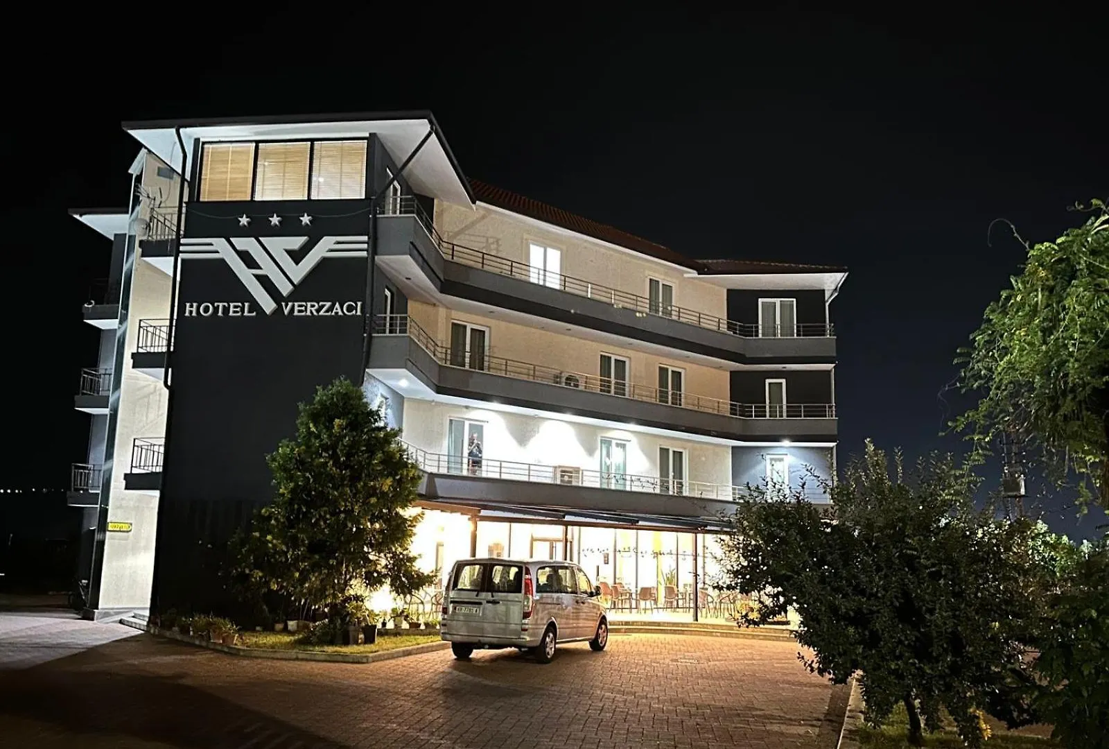 Hotel Verzaci Rinas 3*,  Albanien
